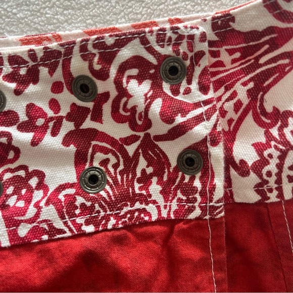 Y2K Vintage Style Floral and Paisley Wrap Skirt - Red Mini Skirt - Picture 6 of 9